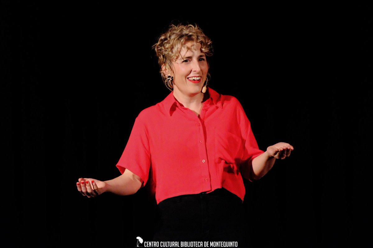 📸 Imágenes tomadas en #BibliotecaMontequinto #DosHermanas del espectáculo de narración oral «La noche que tú me miraste» ofrecido por Irene Reina en la 14ª temporada de cuentos para adultos #LasMilyUna que coordina <a href="/CuentaChachara/">La cháchara</a>.
➡️ Álbum fotográfico: facebook.com/media/set/?set…