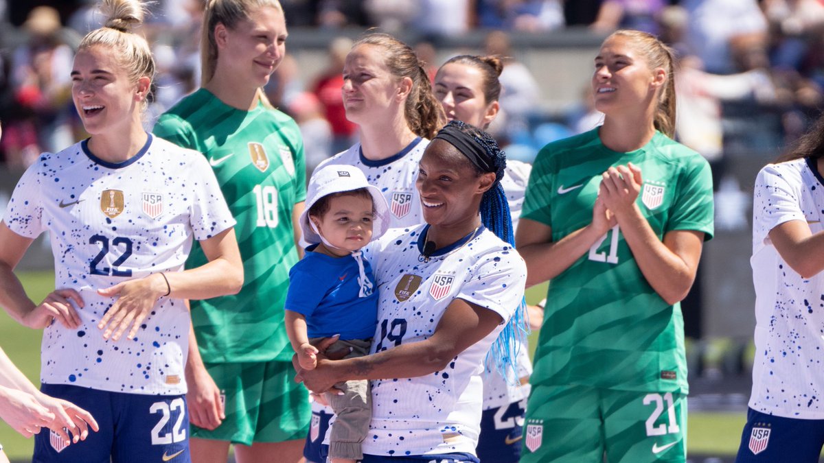 Happy Mother’s Day to all the awesome soccer moms on the field, on the sideline and in the stands ⚽️💙