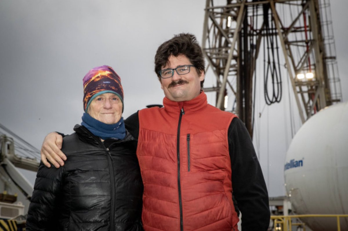 Happy #MothersDay! This year, celebrate with a guest article about renowned SciOD researcher and mother Dr. Lisa Tauxe, written by #EXP400 outreach officer Beth Doyle. 'The family motto is 'drill, baby, drill!'' mailchi.mp/ldeo/drilling-…