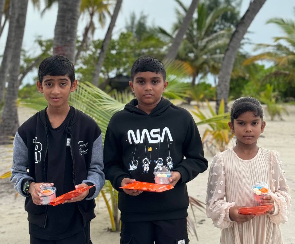 This Children's Day, we had a lovely time distributing gifts to kids in B. Eydhafushi. Great to meet you all! 🤩🧡