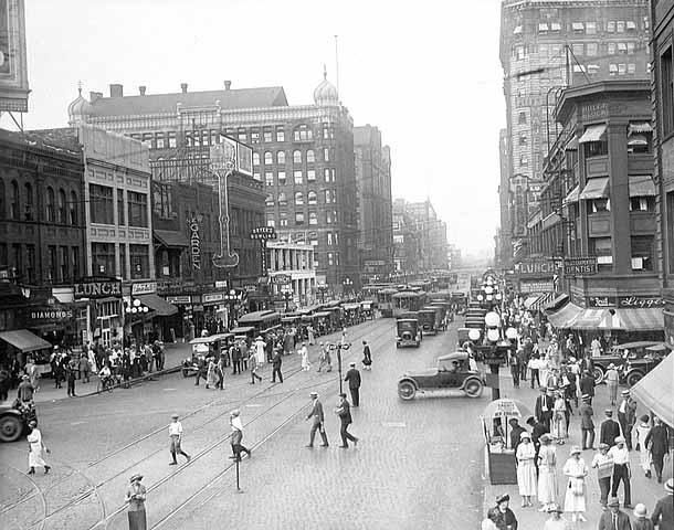 Spectacular Vintage Photos Show What Minneapolis Looked Like in the 1930s buff.ly/3wuM9eh