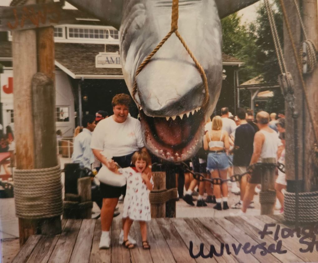 Universal moms are cool moms. Tell us your favorite memory with your mom at Universal. 📸: Allyson LeeAnn