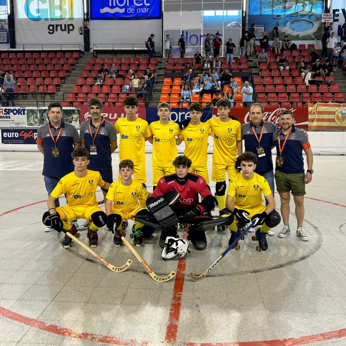 Després d’un enooooorme Campionat de Catalunya 🙌🔷🔶, el nostre Infantil A, s’ha proclamat 3r de Catalunya després de vèncer el <a href="/cpvilanova/">CLUB PATÍ VILANOVA</a> al partit pel 3r i 4rt lloc. 
MOLTES FELICITATS, NOIS‼️ Sou molt grans 👏👏
Heu fet uns grans Campionats 🔝🔝
 #FemRodarelClub #SantJust