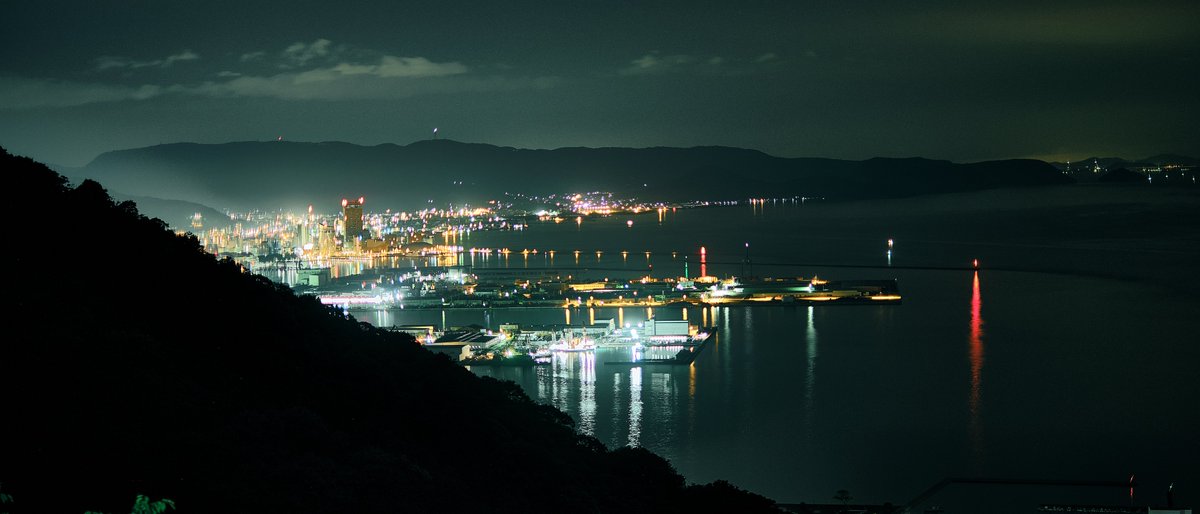 #夜景 
＃屋島
#香川県 
#photography 
#fujifilm #富士フィルム 
Fujifilm XT3
XF 35mm f1.4

屋島山上から撮った夜景写真です。