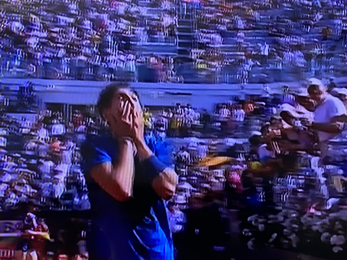 Que partidazo! Increíble el triunfo de Tabilo contra Djokovic, uno de los mejores tenistas de la historia y número uno del mundo!