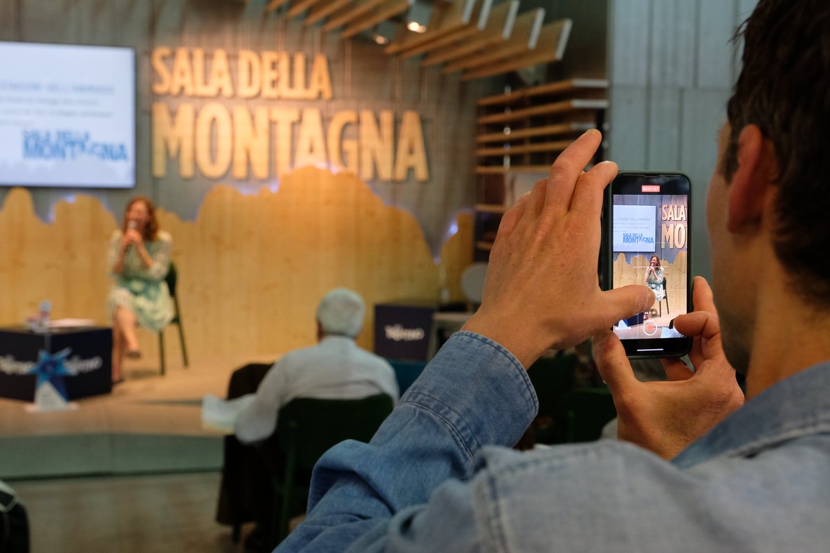 Siamo al @SalonedelLibro! Fino al 13 maggio vi aspettiamo a Torino insieme a @VisitTrentino e @Blog_and_wall. Alla #SalaDellaMontagna una ricca programmazione di incontri con grandi nomi dell'arrampicata e della letteratura. Scopri di più➡️trentofestival.it/salone-del-lib…