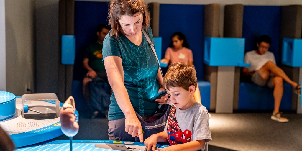 FrostScience's tweet photo. Happy #MothersDay to all the incredible mother-figures out there! Whether you're a mother, grandmother, aunt, sister, friend, this day is for you. Join us in honoring all the amazing individuals who play a significant role in shaping our lives.💖 #FrostScience https://t.co/3Ngxo5pL9a