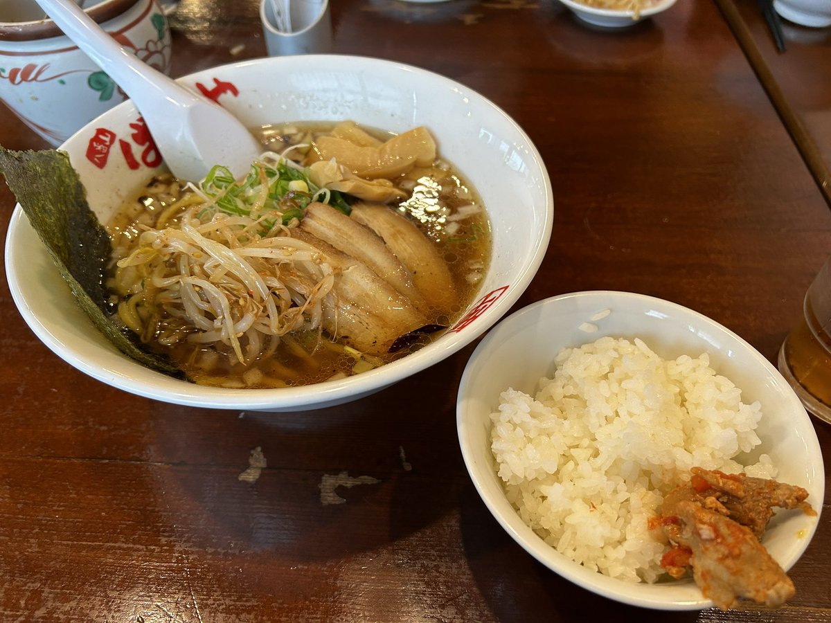 お昼にばりきやでラーメン食べたけど、もやしのナムル美味しかったな🌟
あと、当たり前にご飯をオカズにしないとラーメンが食べられない🍜💦