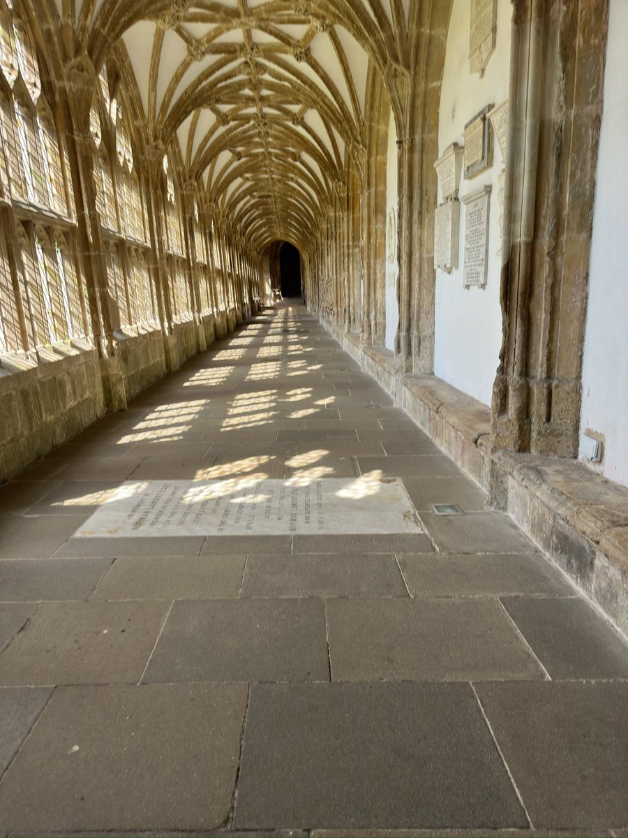 Can a cloister ever bore? Nope. Wells Cathedral.