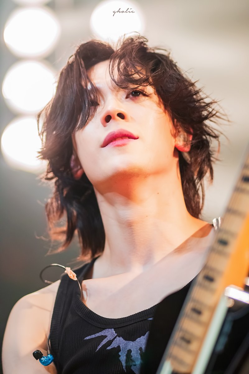 GUITARHOLICxxx's tweet image. 아름답네요 ♥️ 
절경이고요 ✨✨

Cyan 싸이언
We Are Crackshot vol.2
#크랙샷 #crackshot
240510 @웨스트브릿지라이브홀