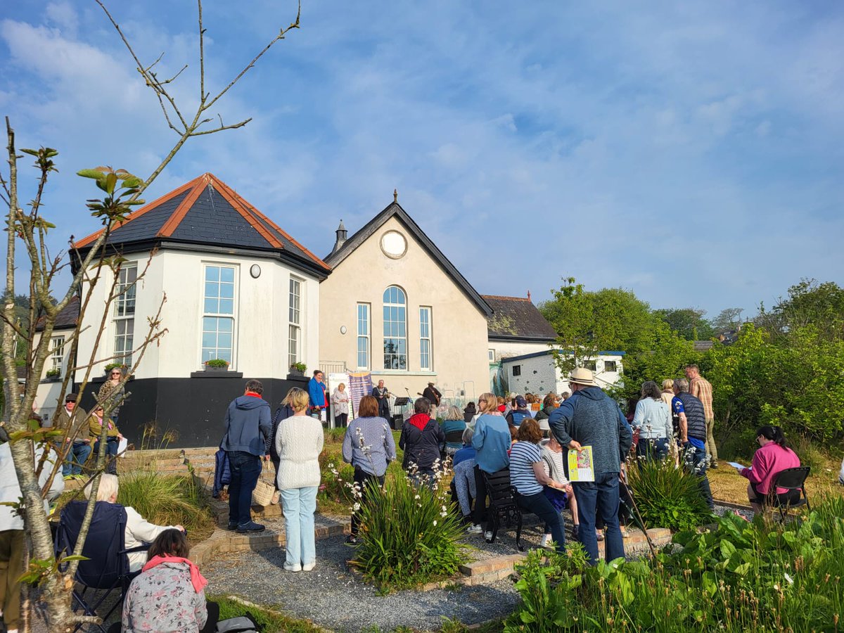 A beautiful morning at our Dawn Chorus in the gardens at Dunmore East Library. With thanks to Anne Woodworth and the Bealtaine Choir for a very special experience ✨️