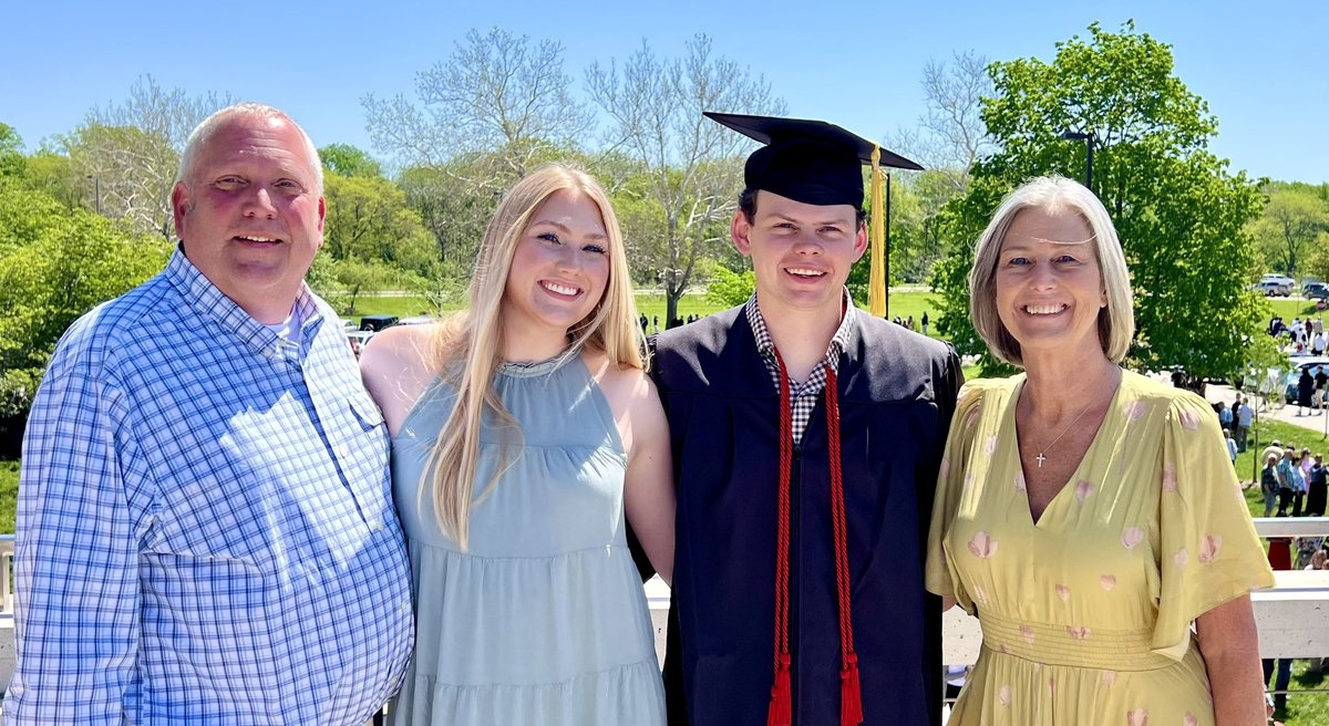 Channel_Neal's tweet image. Oldest child graduated with distinction Cum Laude from Iowa State in Agronomy. 4th generation ISU grad. His Great Grandfather 1904, Grandfather 1951, myself 1991 and now Jeb 2024. All AG majors. Go Cyclones