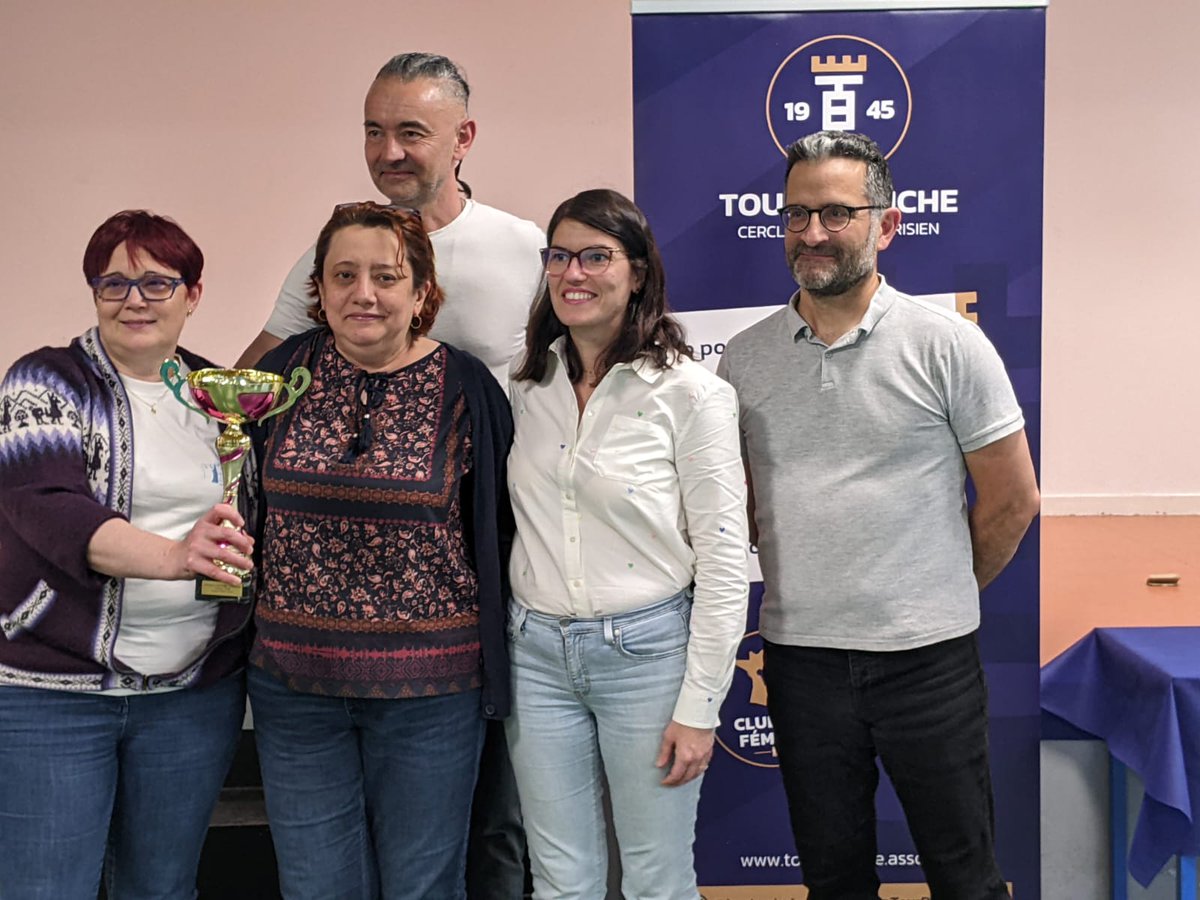 TourBlancheXX's tweet photo. 👑♟️Magnifique performance des joueuses de la @TourBlancheXX en N1F, qui avec la moins bonne moyenne Elo, se classent 2e de la poule nord organisée par le club ce WE. 
👏 à Lisa, Anouk, Adèle et Djuna (3/3!)
🏆 Félicitations aux joueuses des THF Saint-Quentin pour leur victoire https://t.co/drC3brtD9n