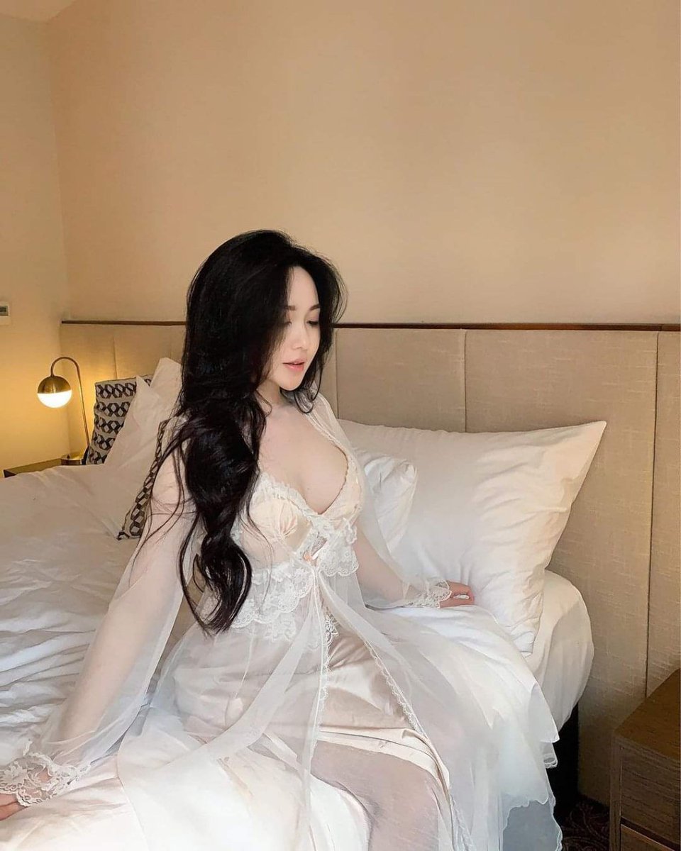 Baosss09's tweet photo. Chúc cả nhà ngủ ngon nha😘😘😘 https://t.co/k9EhYPu3wu