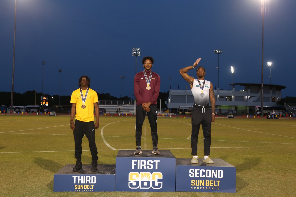 ☀️Podium Finish☀️ 🥈Silver for Harrison Robinson! Harrison stopped the clock at 14.00 in the men’s 110-meter hurdles for a podium finish. #GoApp