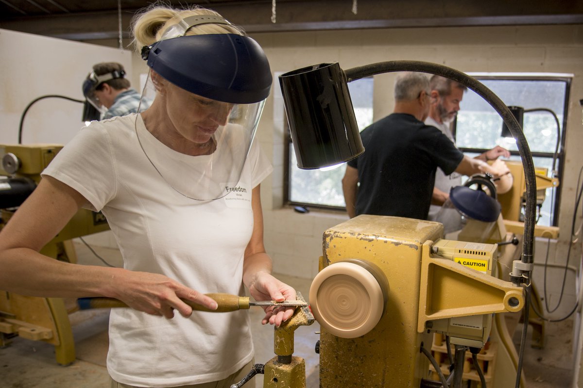 Tennessee Tech’s Appalachian Center for Craft will host more than 30 workshops beginning this month and continuing through August as part of its 2024 summer workshop season. Read more: tntech.edu/news/releases/…