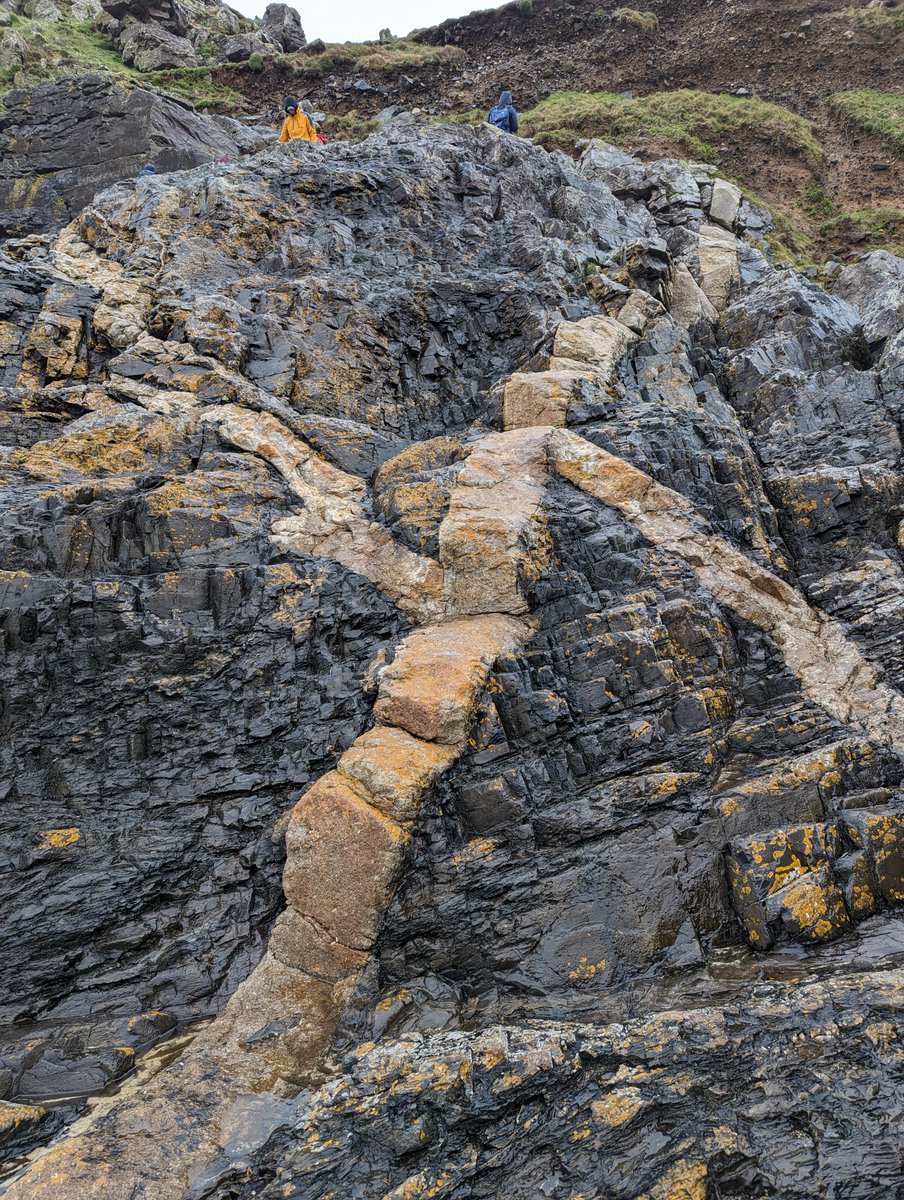 Join the TARGET doctoral training centre and <a href="/CambSchMines/">Camborne School of Mines, University of Exeter</a> for a PhD to examine how microgranite intrusions in Cornwall might have shaped tin-tungsten-copper deposits, and how they could refine exploration models.
target.le.ac.uk