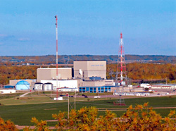 The @NRCgov has found three violations at the Cooper #nuclear plant in #Nebraska, including two instances of failed equipment due to worker errors during maintenance and a failure to report to the agency a defective component it discovered in 2022. nrc.gov/docs/ML2412/ML…