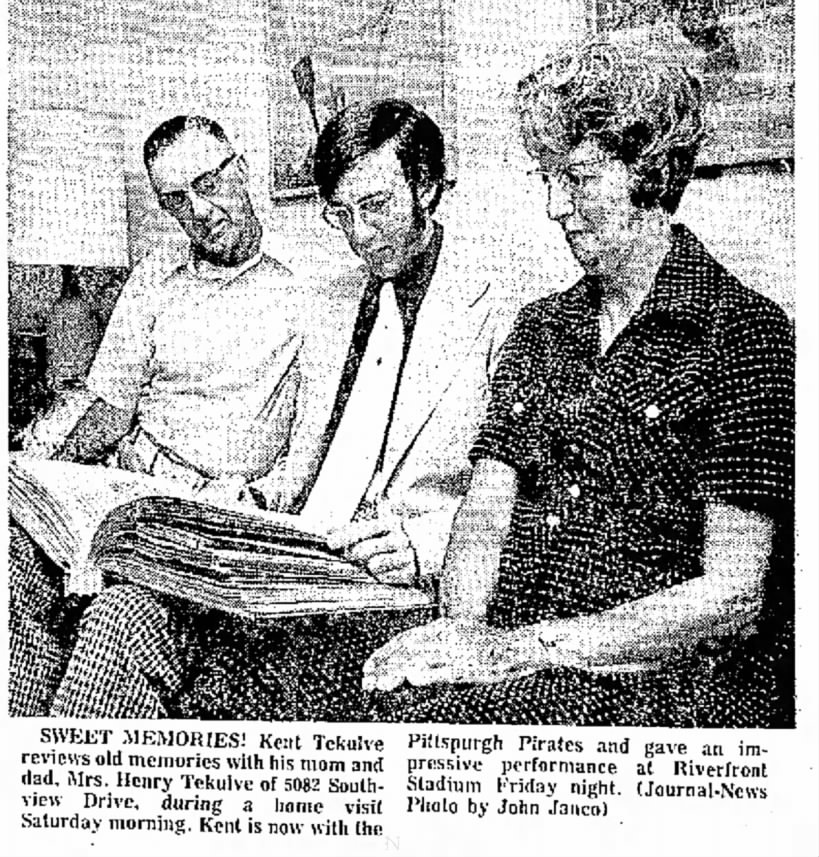 Kent Tekulve with his mom and dad, 1974 @Pirates #HappyMothersDay