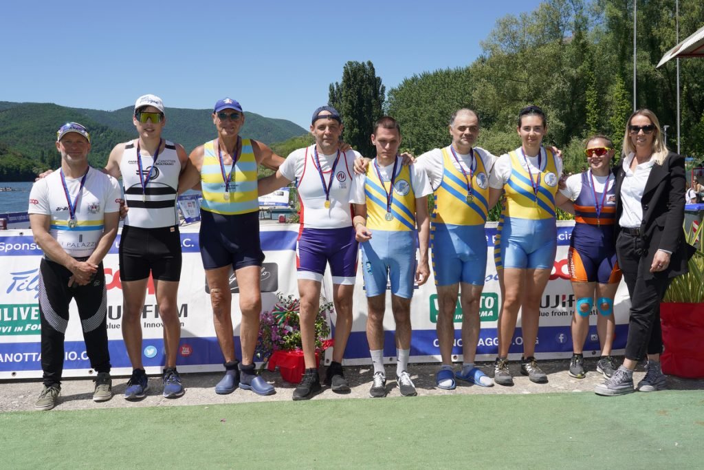 Spettacolo e divertimento nelle competizioni Pararowing nel Meeting di Piediluco

tinyurl.com/4z8fu239

#italremo #Piediluco #Umbria #canottaggio #rowing