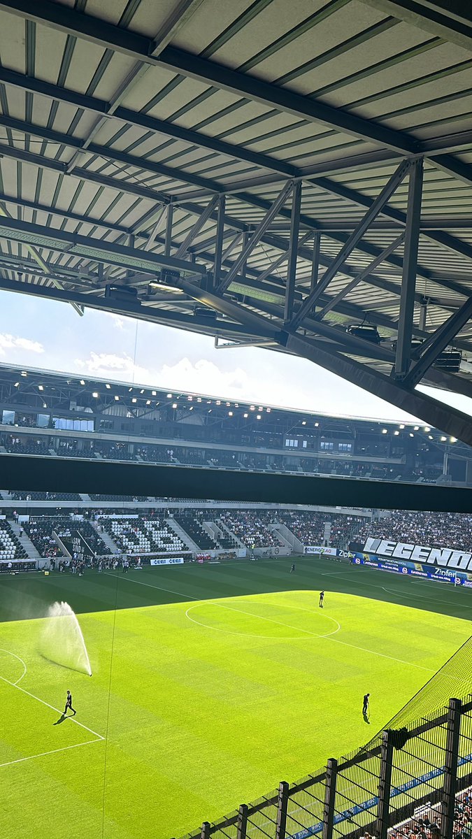 DaAustrian's tweet image. Nettes Stadion in der falschen Stadt.