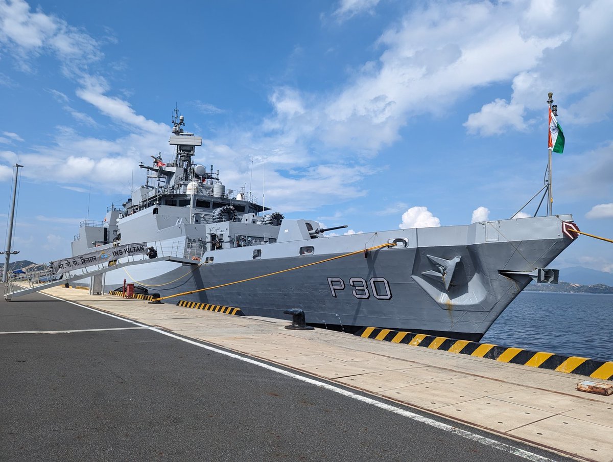 INS Kiltan🇮🇳 (Kamorta-class Corvette) has arrived at Cam Ranh Bay in #Vietnam🇻🇳 as part of the Operational Deployment of the #IndianNavy to the #SouthChinaSea.