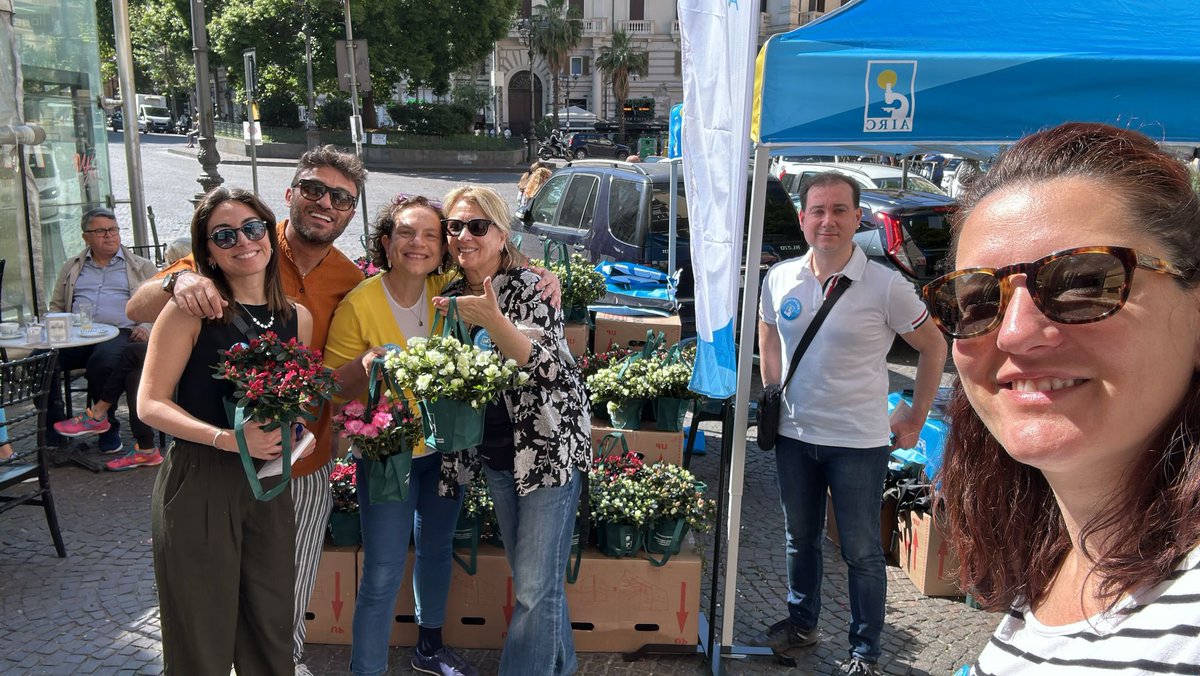 CNR IGB - Institute of Genetics and Biophysics ABT (@cnrigb) on Twitter photo Anche quest’anno consueto appuntamento nella piazza Vanvitelli di Napoli insieme ai ricercatori <a href="/CnrIgb/">CNR IGB - Institute of Genetics and Biophysics ABT</a> e alle azalee: per la ricerca contro il cancro noi ci siamo sempre! <a href="/AIRC_it/">Fondazione AIRC per la ricerca sul cancro</a> <a href="/CNRsocial_/">CNR Consiglio Nazionale delle Ricerche</a> Anche quest’anno consueto appuntamento nella piazza Vanvitelli di Napoli insieme ai ricercatori <a href="/CnrIgb/">CNR IGB - Institute of Genetics and Biophysics ABT</a> e alle azalee: per la ricerca contro il cancro noi ci siamo sempre! <a href="/AIRC_it/">Fondazione AIRC per la ricerca sul cancro</a> <a href="/CNRsocial_/">CNR Consiglio Nazionale delle Ricerche</a>