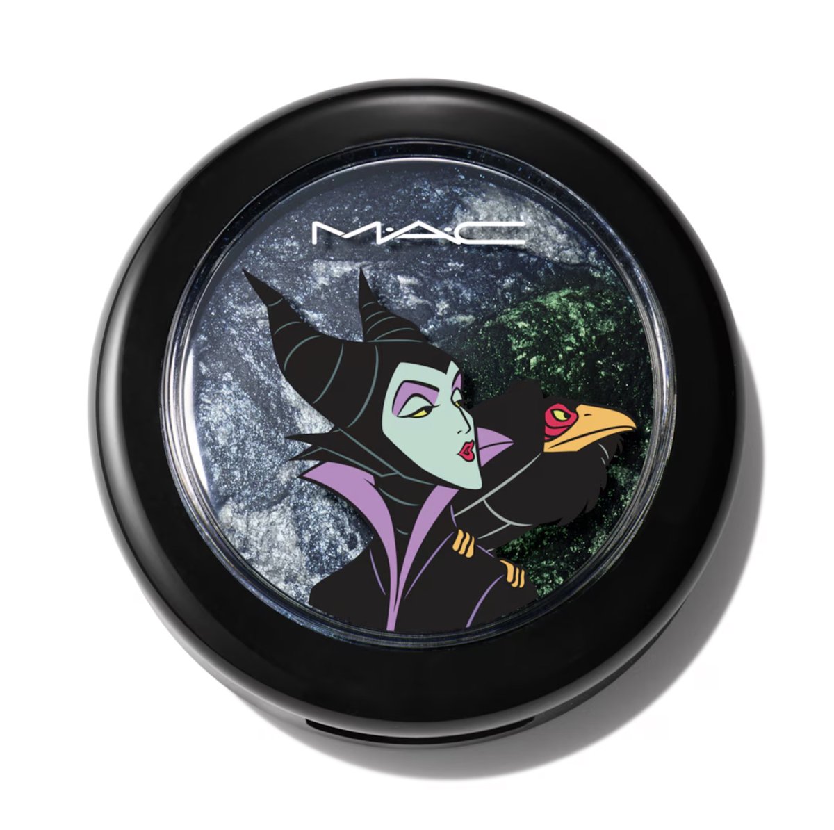 I'm loving the rerelease of MAC's Maleficent Mineralize Eyeshadow Duo from 2010's MAC Venomous Villains collection. It's two shimmery baked shadows - a deep navy with blue pearl and forest green. It's called 'She Who Dares', a part of the MAC 40 Disney Favourites Collection.