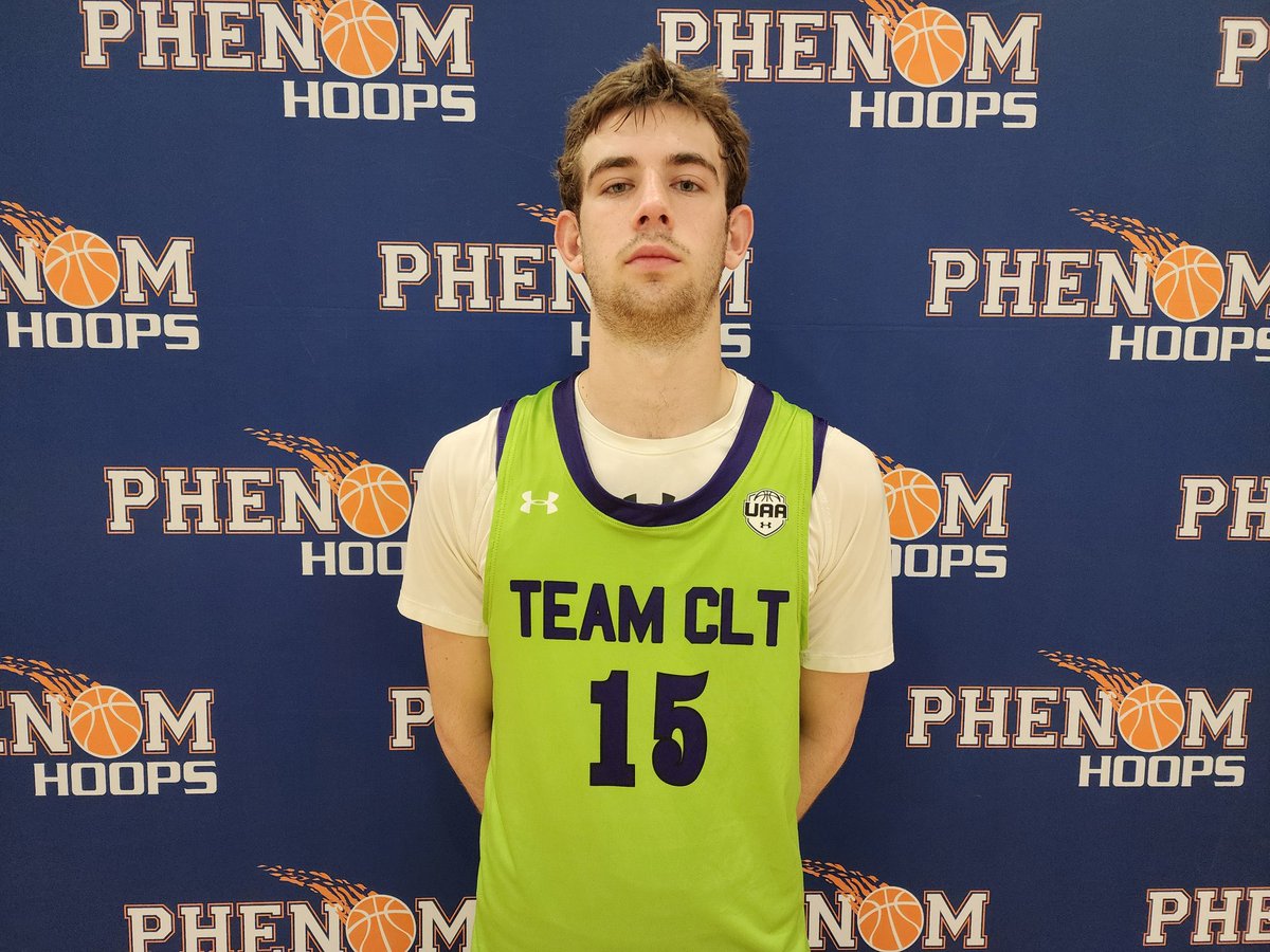 6’7 ‘25 Evan Enos (Team Charlotte) is an elite shooting threat, especially for his size. Possesses smooth mechanics and consistently capitalizes as a spot-up option. Willing to make the extra pass yet takes advantage of open looks. Rebounding with great energy #PhenomStayPositive