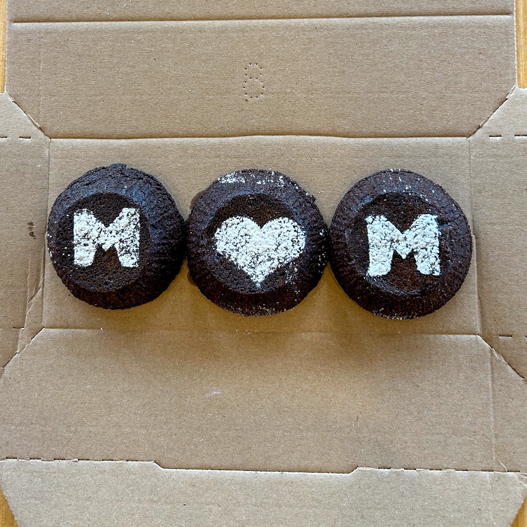 Happy Mother's Day! Treat your mom to a lava cake today ❤️
