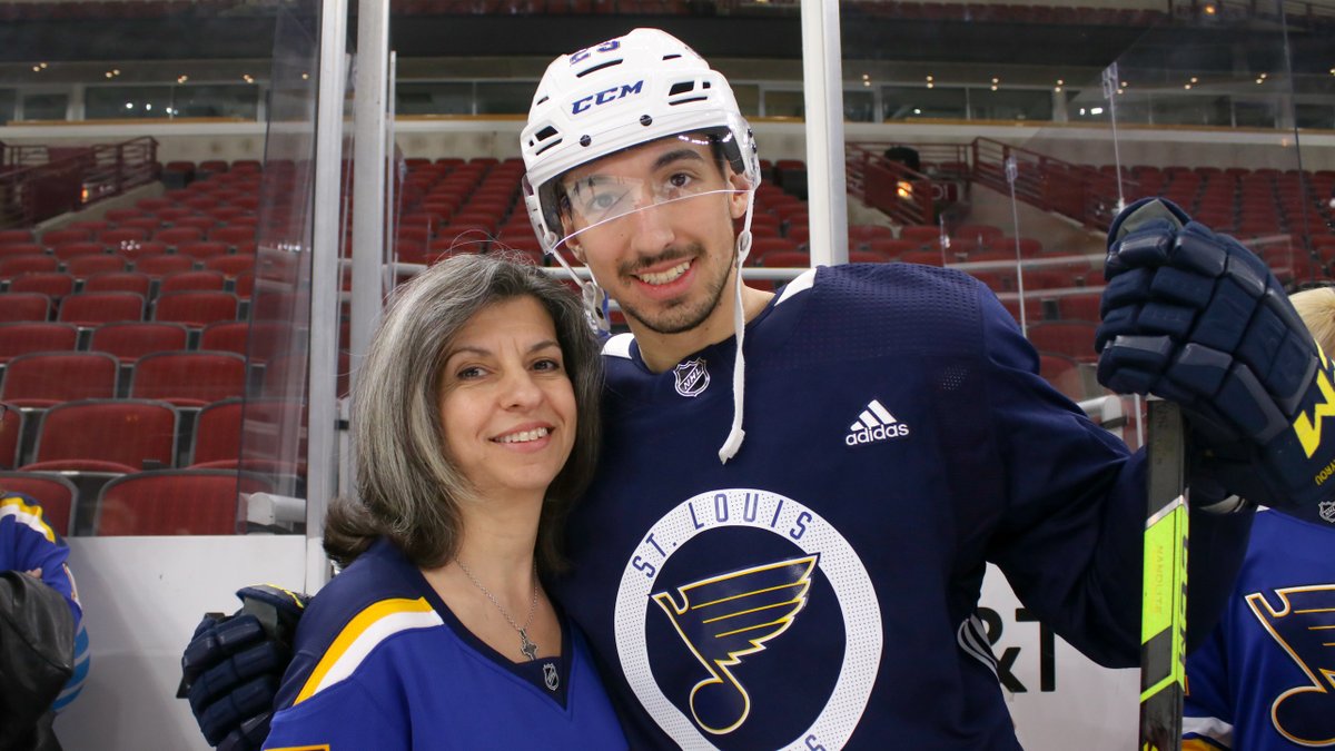 Happy Mother's Day 💙 #stlblues