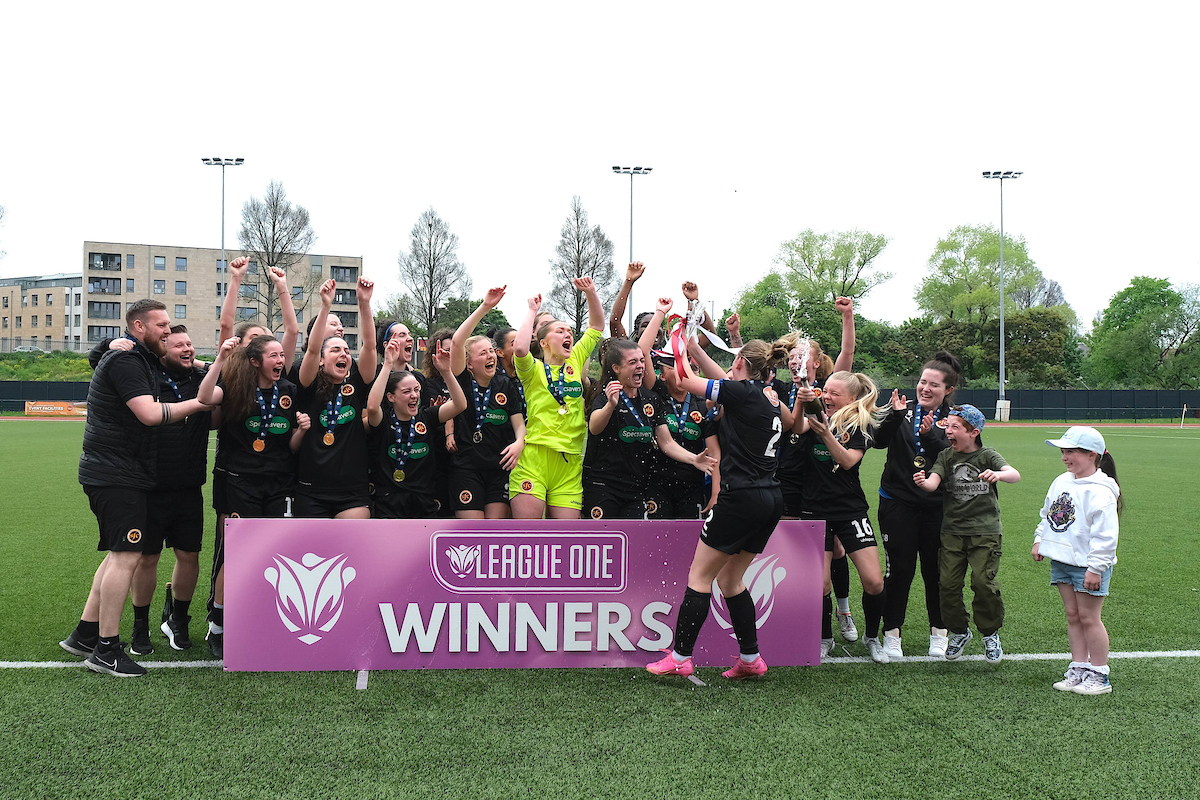 TROPHY LIFT The moment Stenny skipper Jude Connolly claimed the silverware, presented by SWF commercial director Kerra McKinnie. 📷 Alex Todd | Sportpix