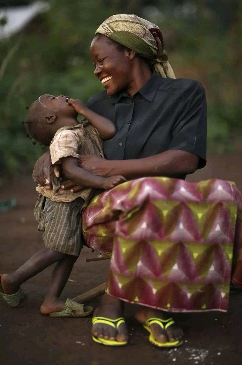 Joyeuse Fête des Mères à toutes les mamans du monde entier 💖🥰 En ce jour de célébration, nous contemplons les mères, celles qui ont initié notre existence, qui nous ont nourris d'affection et de sollicitude, et qui demeurent nos guides éternels 😍 (1/3)