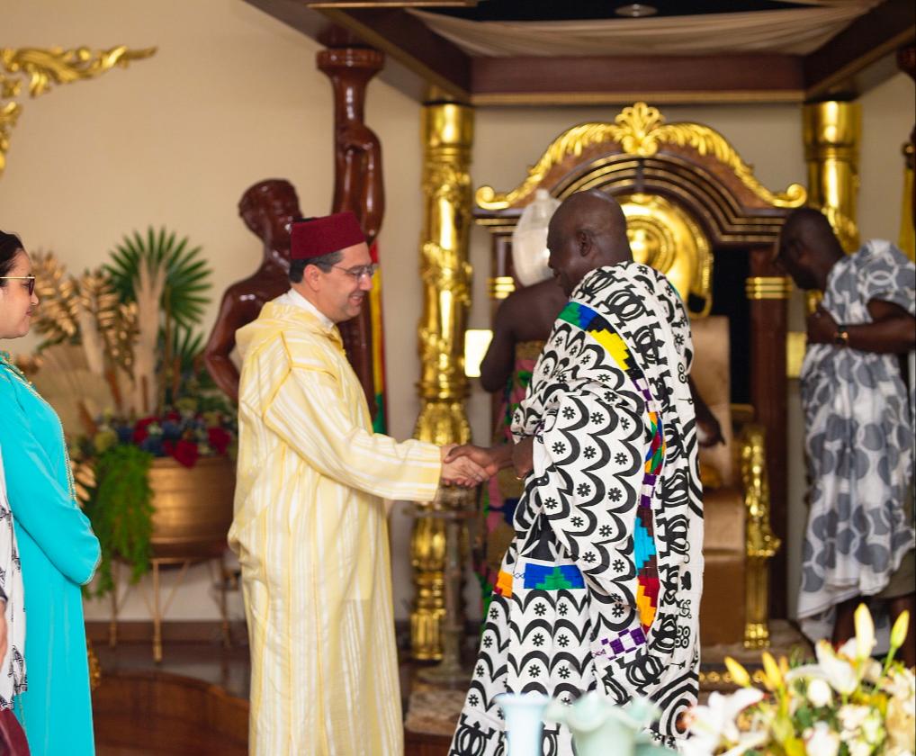 MFA Nasser Bourita represented His Majesty King Mohammed VI, may God glorify Him, today in Kumasi, Ghana, at the festivities marking the 25th anniversary of the enthronement of Asantehene Otumfuo Osei Tutu II, King of the Ashanti Kingdom.
🔗tinyurl.com/cynmvjbv