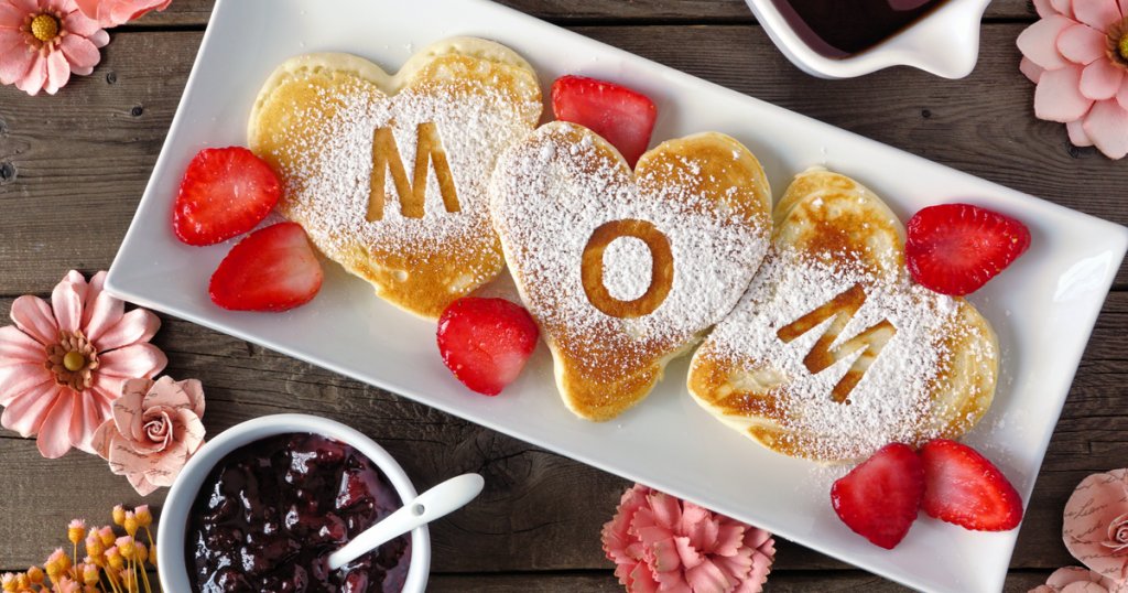 Happy Mother's Day from your friends at Fox's!!!
________________________________________
#foxs #altadena #la #losangeles #laeats #breakfast #lafood #lafoodie #foodie #losangelesfood #mothersday #california #eastersunday #smallbusiness #diner #familyrestaurant