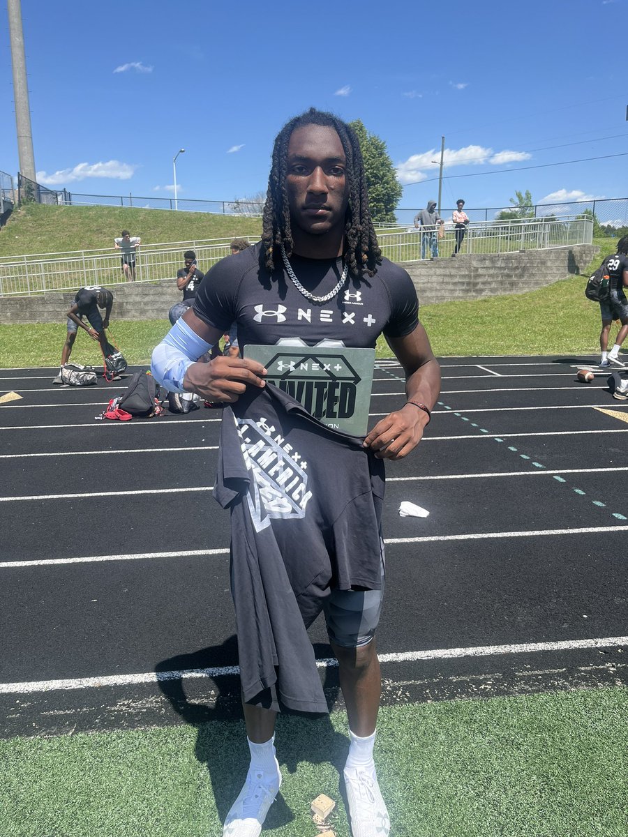 Invited to the UA Game. Had a Great time today at the UA Camp! @TheUCReport @DemetricDWarren @AnnaH247 @TomLoy247 @HoughFB @DeShawnBaker6 @SC_DBGROUP @NPCoachJeff @charlottepreps @pepman704 @SWiltfong_ @ChadSimmons_ @adamgorney @RivalsFriedman @247Sports @Rivals @On3sports