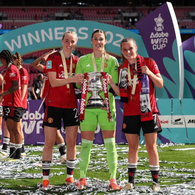 We’ve come a long way….. So happy 🏆

I’m going to spam the timeline and I apologise in advance 😊 

#MUWomen | #WomensFACupFinal