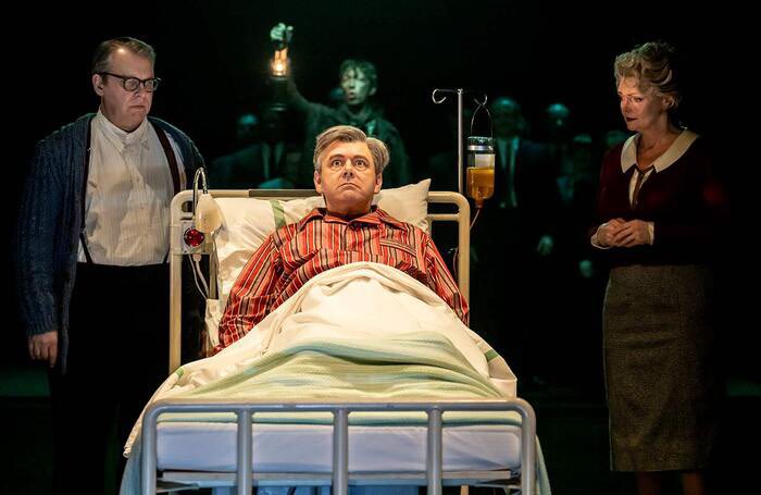 Theatre can be the most emotional experience.
Was reminded last night seeing the final performance of #Nye at the NT.

The performances/sets/ choreography all in sublime sync.

+ a reminder of Bevan’s towering achievement which has touched the lives of so many of us.

#SaveTheNHS