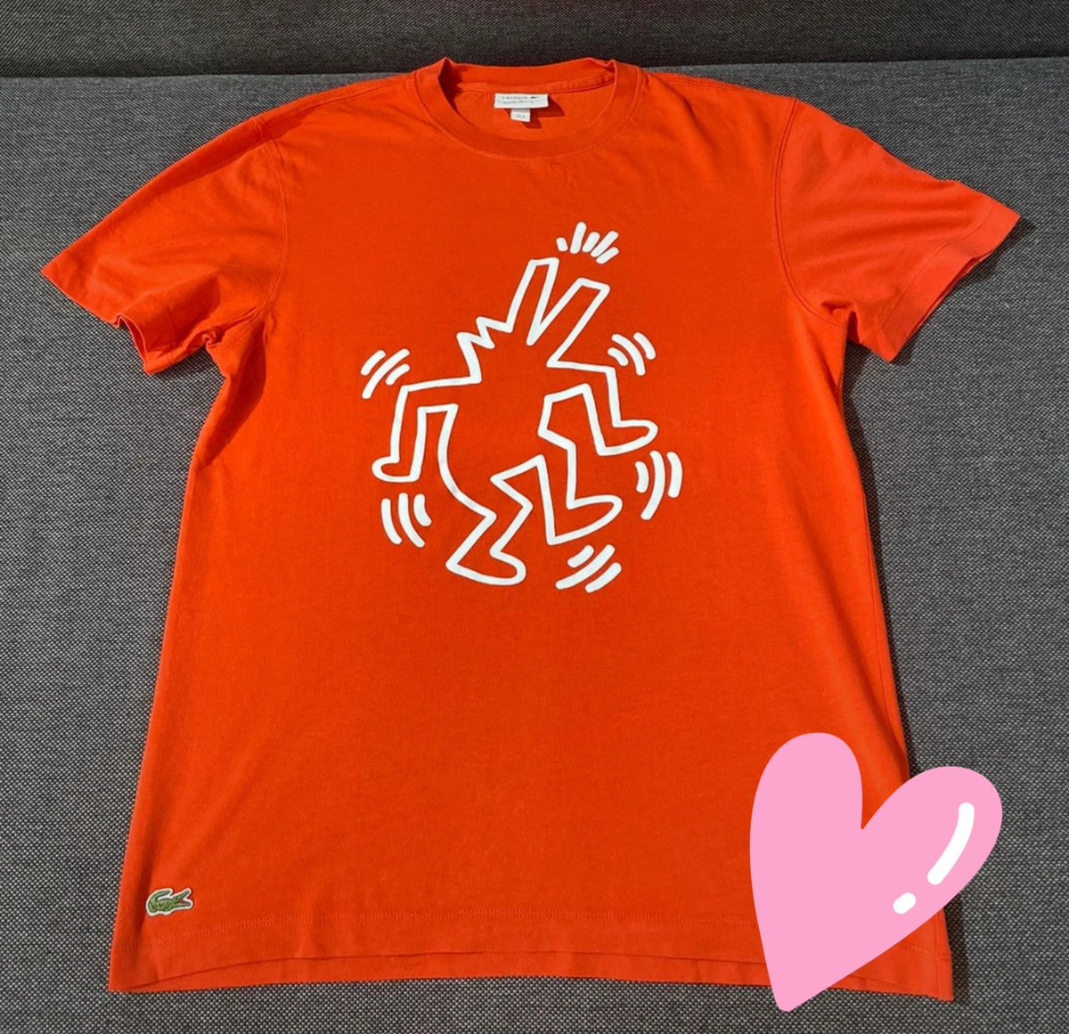 Om mezelf wat op te vrolijken heb ik een leuk Keith Haring / Lacoste shirt op de kop getikt op @vinted 
voor slechts €10,- 
(winkel prijs €159,-)

 whoop whoop kikke deal toch ? 

#deal #vinted #keithharing #laCoste #fashion