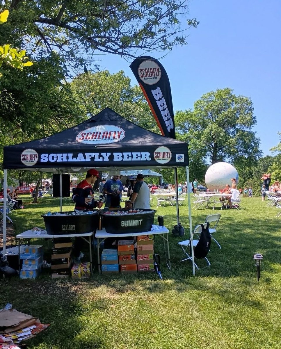 It's the last day to enjoy the 37th Annual Laumeier Art Fair at @LaumeierArtStL... Take a break from the heat, grab a cold @Schlafly, and enjoy a beautiful day of art and fun on #MothersDay!