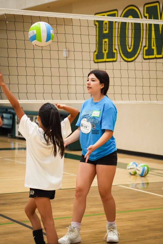 SummitBears's tweet image. The Summit Volleyball Program hosted its first of 2 volleyball camps for the BSD ELOP program on Saturday at Summit High. 100 Burton School District students were given the chance to take part and be coached by our Amazing Summit Volleyball coaches and athletes!! #SCALLIN