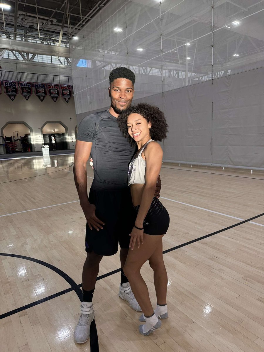 La’Darius_Minajjj tweet media