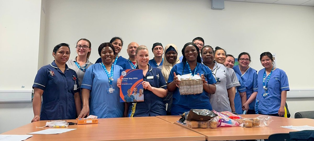 Happy International Nurses Day from the A5 team! I am truly grateful to be part of such an amazing team 🤩 <a href="/nurse_betty/">Beki</a> thank you for making the day a bit more special and making sure you come over to see all of us working today xx <a href="/PHU_NHS/">Portsmouth Hospitals University NHST</a>
