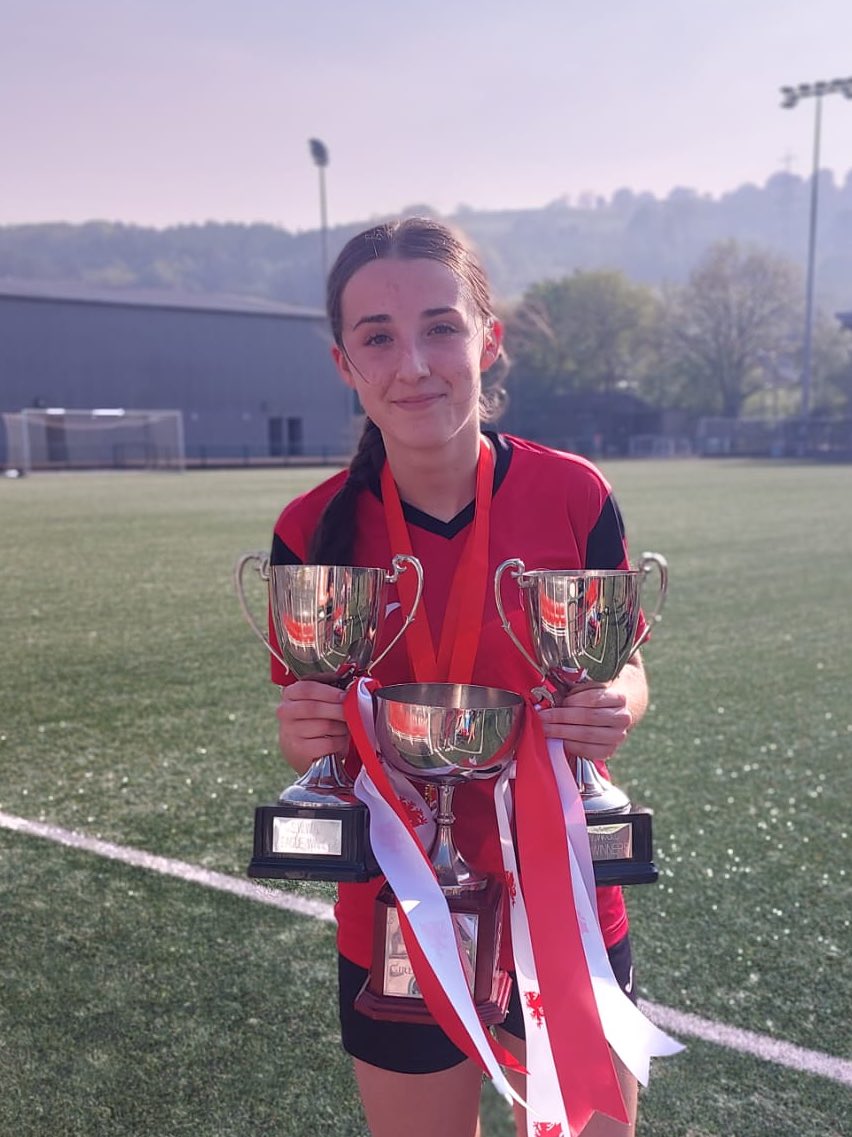 Beth Bayley tweet media