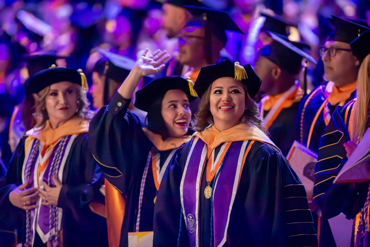 The class of more than 360 graduates from @utepchs includes record numbers of graduates in the Bachelor of Public Health and Master of Social Work programs. ¡Bien hecho, Mineros! Along with @UTEPNursing, they join the more than 3,000 Miners graduating this weekend. #UTEPGrad ⛏️🎓