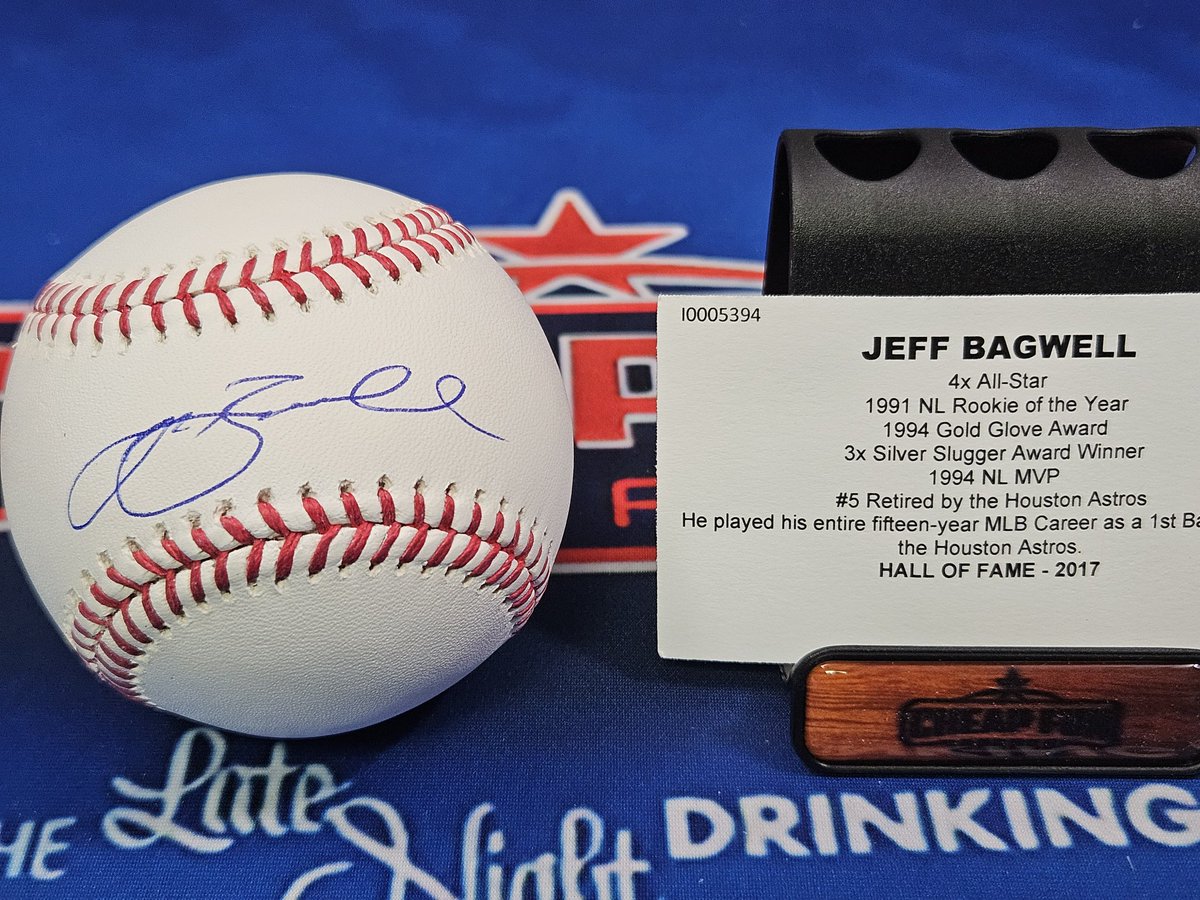 CobiesCards's tweet photo. Happy Mother's Day!
Free Jeff Bagwell signed ball!
You have to RT to win only because that's the easiest way to pick a winner. Oh &amp; follow too if you win so we can get the shipping info! Likes &amp; comments are appreciated but not needed to win. Thanks! Winner picked tonight. https://t.co/eQJO6md5Zp