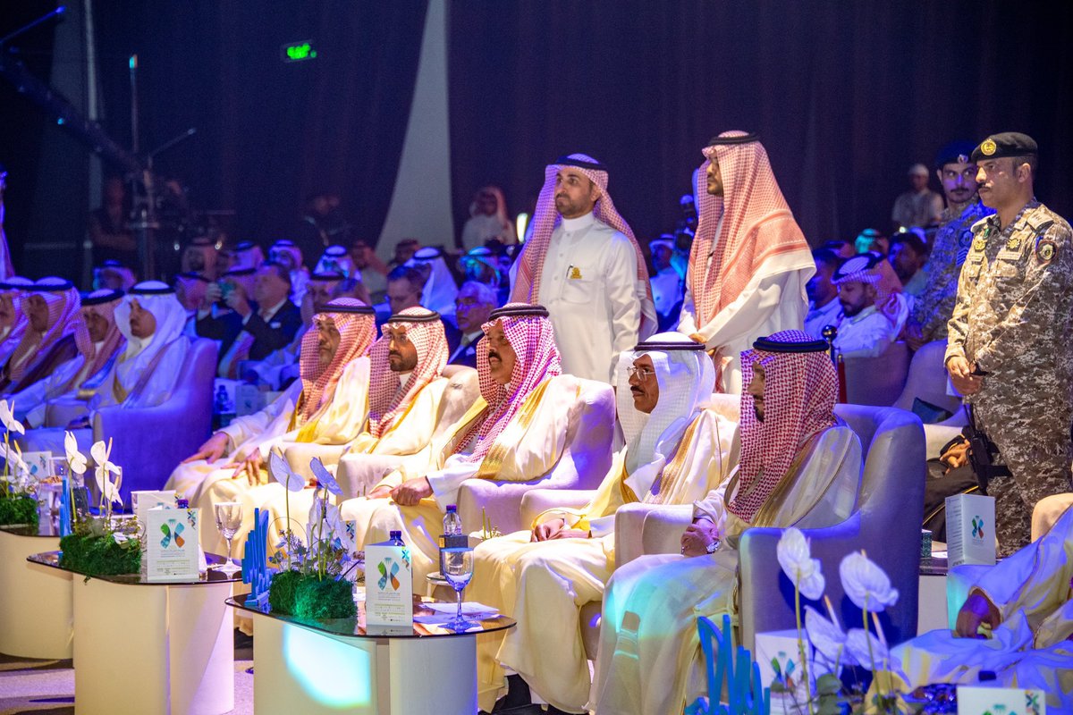 اتقدم بالشكر لسمو سيدي #أمير_منطقة_حائل على رعايته الكريمة لـ #مؤتمر_حائل_الدولي_لطب_نمط_الحياة في نسخته الثالثة، وتدشينه لهاكاثون الأمير عبدالعزيز بن سعد لطب نمط الحياة ومبادرة إجزم.
كما أشكر سمو سيدي #نائب_أمير_منطقة_حائل على حضوره وتشريفه لنا
وبإذن الله تتحقق المستهدفات