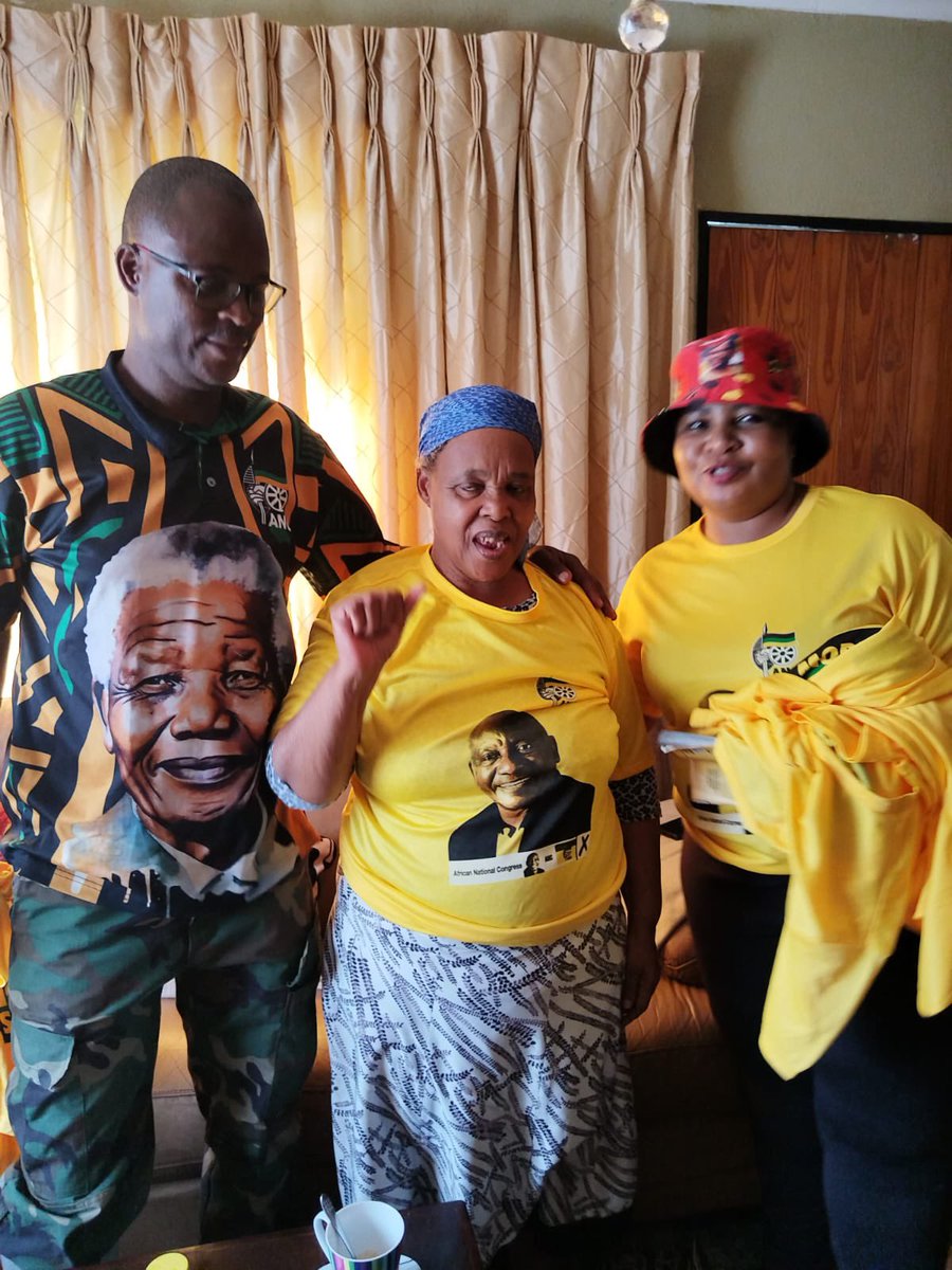 SACP Gauteng Provincial Treasurer, Cde Khosi Mabaso, spearheaded a door-to-door and voter contact program in Ekurhuleni, Oupa Pasha District, Naomi Selai Sub-District. Forward with a decisive victory for the ANC!#SACPGPRedBrigadesOnTheGround #LetsDoMoreTogether #VoteANC #COSATU