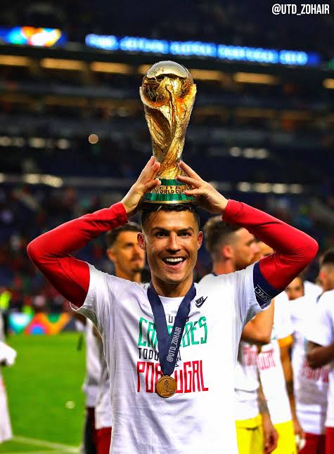 Lionel Messi nunca perdeu uma final de Champions League

Cristiano Ronaldo nunca perdeu uma final de Copa do Mundo

GOAT’s. 🐐
