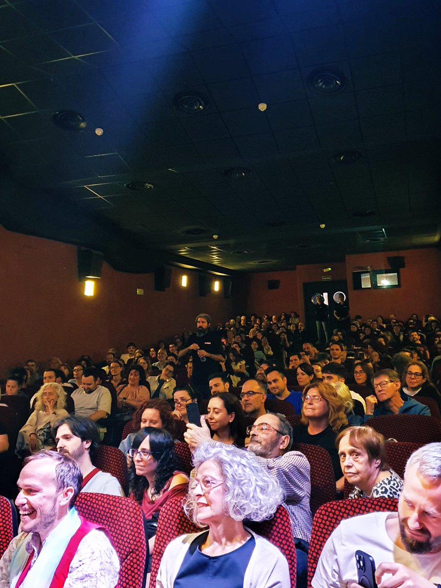 ¡La sala de @CinesVerdiMad completamente llena para ver a Hasta el fin del Mundo con Viggo Mortensen! Con @ElasticaFilms